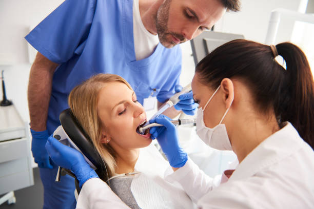 Best Wisdom Tooth Removal  in Navy Yard City, WA